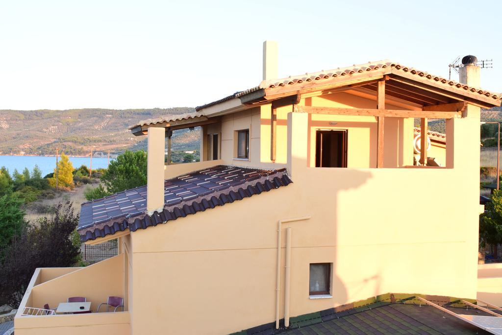 Villa Eugenia Theologos  Exteriör bild
